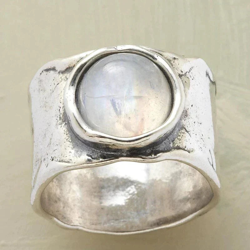 Bague en argent avec pierre de lune