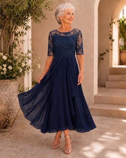 Carmen | Robe élégante en dentelle