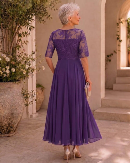 Carmen | Robe élégante en dentelle