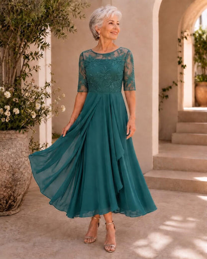 Carmen | Robe élégante en dentelle
