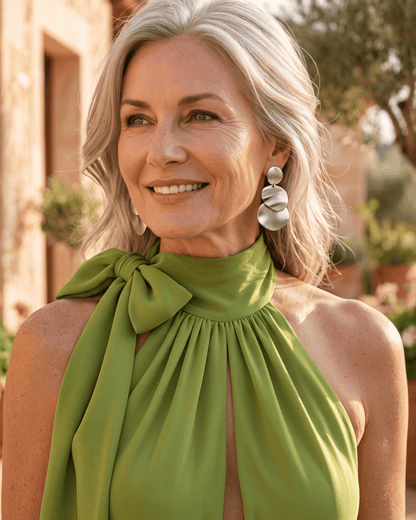 Alessandra | Robe à col halter asymétrique en mousseline