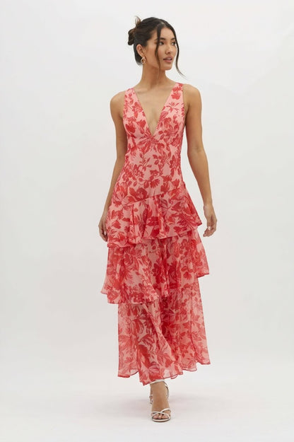 Robe imprimée à fleurs et décolleté profond