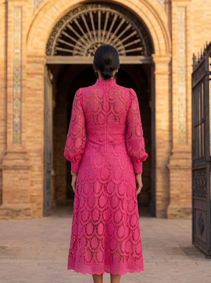 Carmona | Robe en dentelle de printemps